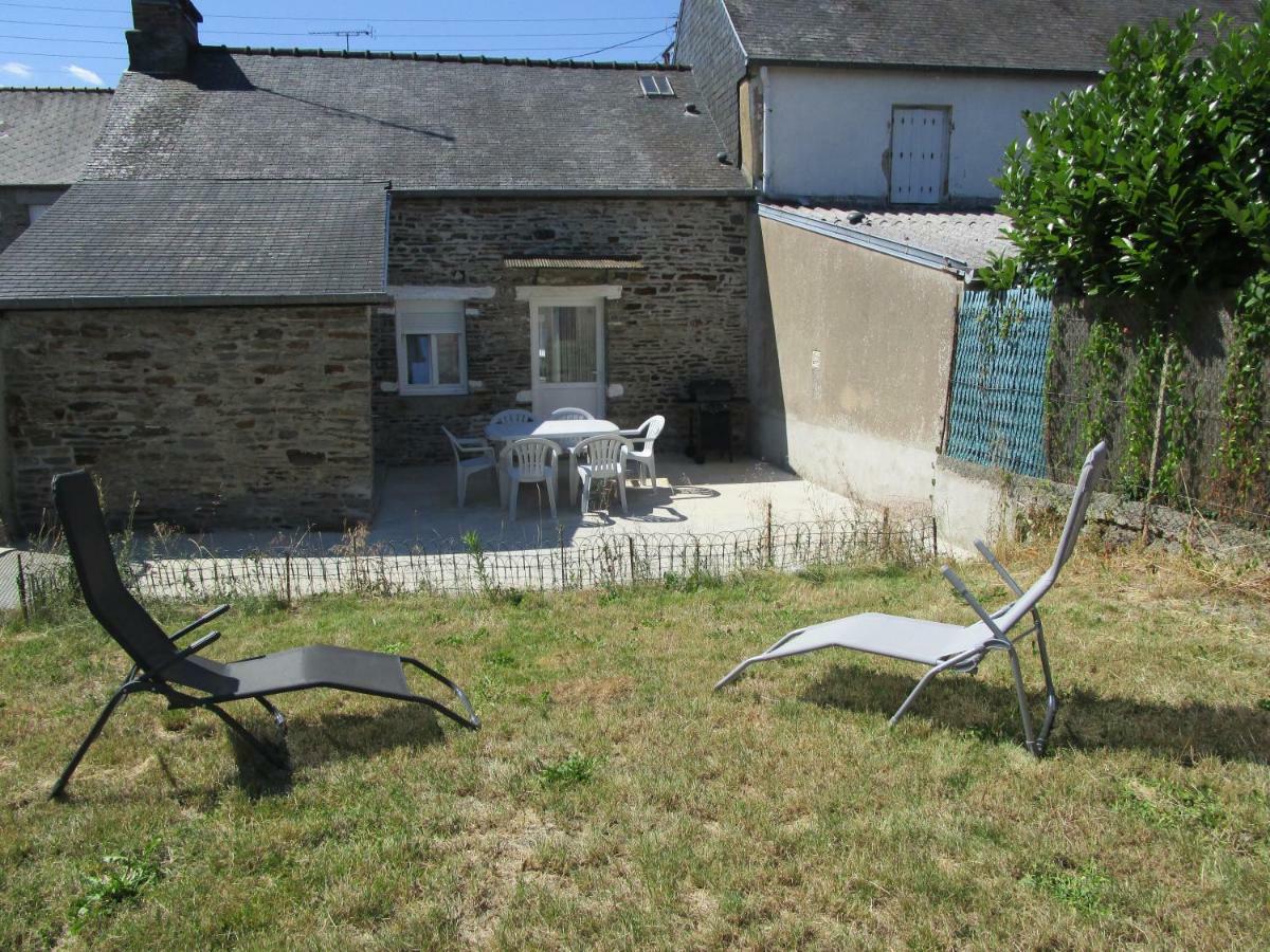 Maisonnette Avec Jardin Proche Du Mont Saint Michel Pontorson